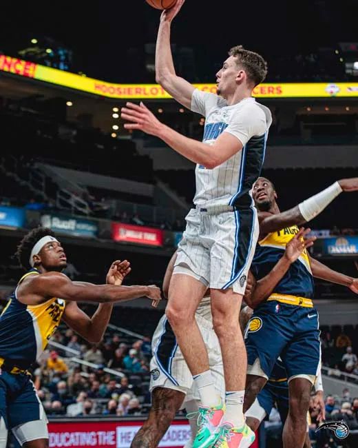 換教練及進 換教練及進